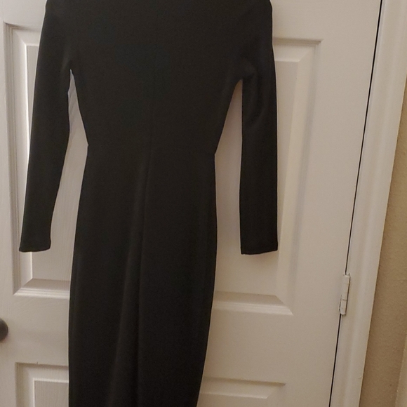 Ladies clothes - Picture 3 of 3